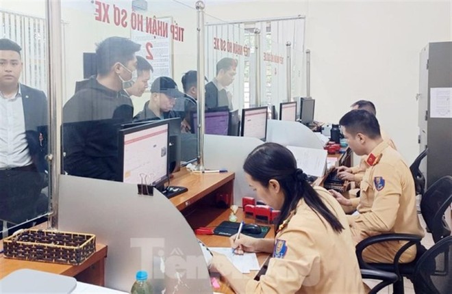 Cấp đổi giấy phép lái xe.