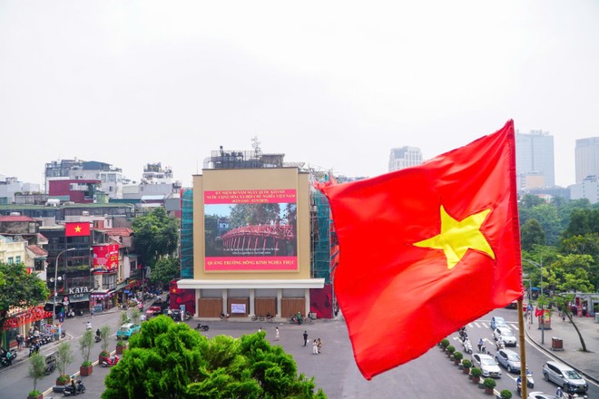 Hà Nội hoàn thành phân kỳ 1 cải tạo, chỉnh trang Quảng trường Đông Kinh Nghĩa Thục 