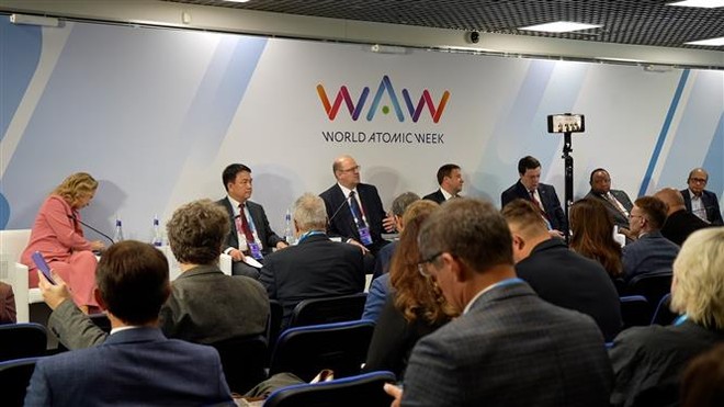 Các đại biểu tham dự phiên thảo luận. 