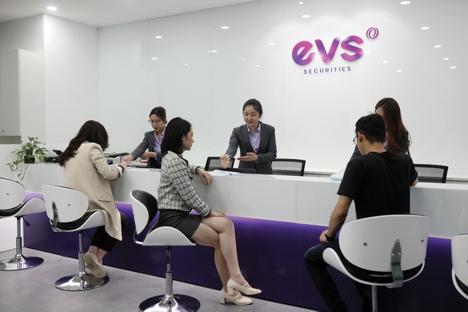 EVS đang ôm hơn nghìn tỷ đồng trái phiếu quá hạn