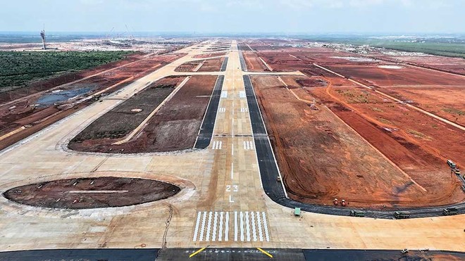 Đường cất hạ cánh số 1, sân bay Long Thành. 