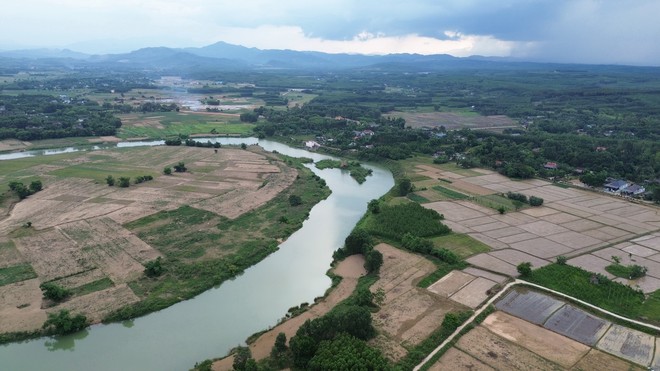 Dự án nhà máy sản xuất hydro xanh và methanol xanh tiến hành khảo sát tại nhiều vị trí trên địa bàn tỉnh Quảng Trị.