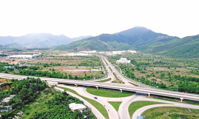 Chú trọng đầu tư đồng bộ các hạ tầng giao thông chiến lược sẽ tạo động lực tăng trưởng cho TP. Đà Nẵng 