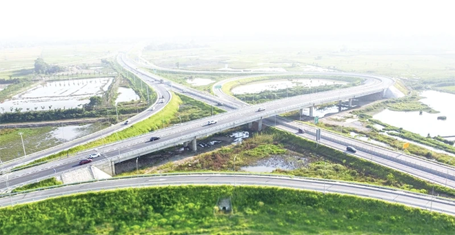 Thanh Hóa đang thực hiện chiến dịch 90 ngày đêm hoàn thành Kế hoạch đầu tư công trong quý IV/2025.