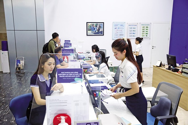 Chính phủ vẫn đặt mục tiêu tiếp tục giảm lãi suất cho vay trong thời gian tới. Ảnh: Đức Thanh 