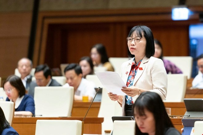 Đại biểu Nguyễn Thị Việt Nga (Hải Phòng).