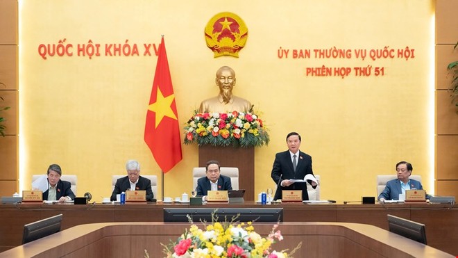  Ủy ban Thường vụ Quốc hội cho ý kiến về dự thảo Luật Xây dựng (sửa đổi) sáng 24/11.