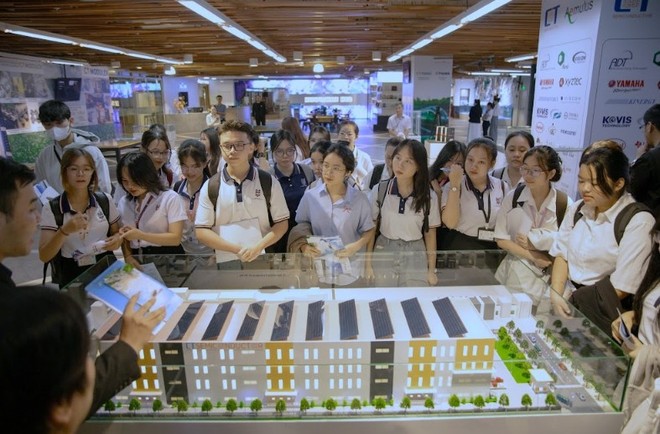 CT Innovation Hub 4.0 đón hàng ngàn sinh viên trong nước và quốc tế đến tham quan và học hỏi.