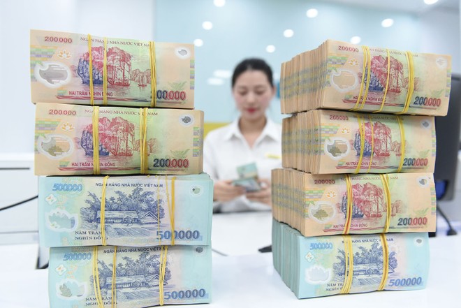 Gánh nặng cung ứng vốn cho nền kinh tế vẫn đặt chủ yếu lên vai ngành ngân hàng