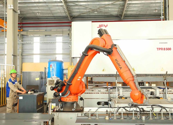 Hoạt động sản xuất công nghiệp trên địa bàn TP.HCM tiếp tục duy trì đà tăng trưởng ổn định và đóng góp tích cực vào kinh tế Thành phố. Ảnh: Lê Toàn. 