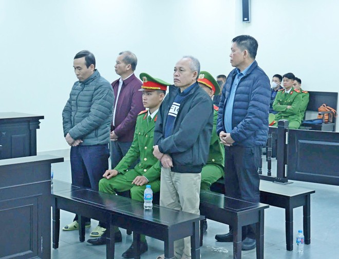 Các bị cáo tại phiên tòa sơ thẩm.