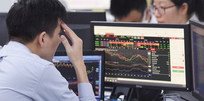 Năm 2025 không phải là một năm đầu tư dễ dàng với các quỹ mở cổ phiếu, dù VN-Index ghi nhận mức tăng ấn tượng