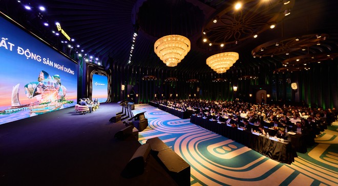 Thông tin về các dự án sắp ra mắt thu hút sự quan tâm lớn của hệ thống đối tác. Ảnh: Ánh Dương.