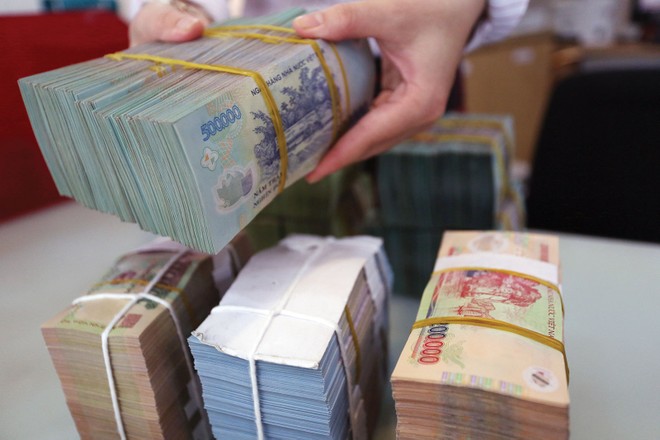 Tăng trưởng tín dụng những năm gần đây thường có xu hướng dồn cục, tạo ra các đợt căng thẳng thanh khoản cục bộ