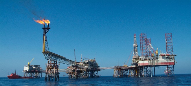 Chi tiêu đầu tư của ngành dầu khí trong thời gian tới sẽ ở mức cao nhất, tạo lợi thế cho các doanh nghiệp dịch vụ dầu khí