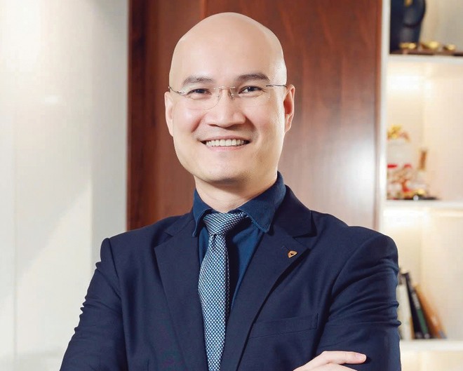 Ông Trần Việt Hưng, Phó Tổng Giám đốc phụ trách Ban Tổng Giám đốc Công ty TNHH Chứng khoán Ngân hàng TMCP Ngoại thương Việt Nam (VCBS)