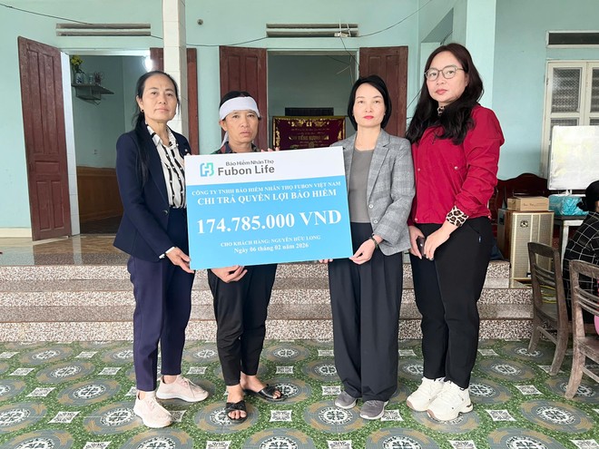  Fubon Life Việt Nam chi trả quyền lợi bảo hiểm cho khách hàng tại Thanh Hóa