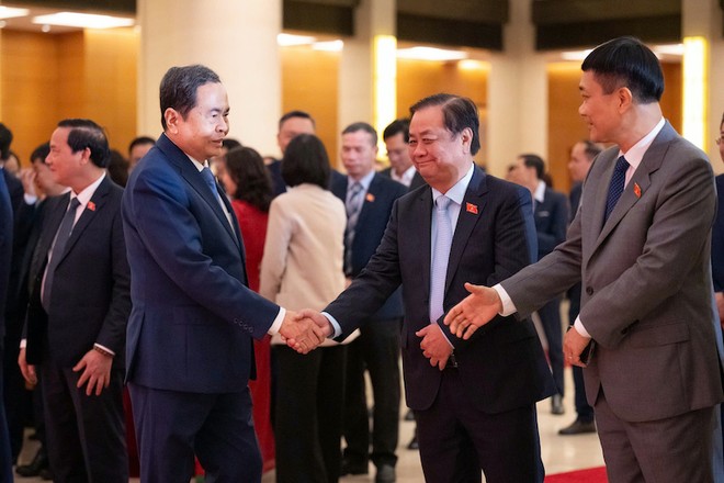 Chủ tịch Quốc hội Trần Thanh Mẫn và các lãnh đạo Quốc hội tại buổi gặp mặt nhân ngày làm việc đầu tiên của năm mới Bính Ngọ 2026 - Ảnh: Quochoi.vn. 