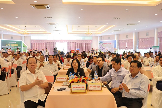 Các đại biểu tham dự chương trình “Cà phê doanh nhân” do UBND tỉnh An Giang tổ chức vào ngày 10/1/2026. Nguồn: www.angiang.gov.vn