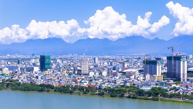 Đà Nẵng hiện nay có nhiều dự án căn hộ đang thi công xây dựng.