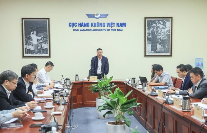 Cục trưởng Cục hàng không Việt Nam chia sẻ khó khăn và sẽ có báo cáo tới cấp có thẩm quyền ban hành cơ chế hỗ trợ phù hợp với tình hình nhiên liệu bay khan hiếm và tăng đột biến.