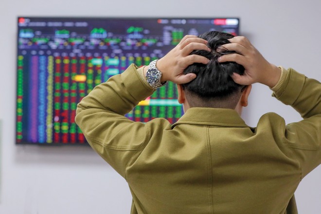 Trong bối cảnh hiện nay, dòng tiền khó quay trở lại mạnh mẽ với nhóm cổ phiếu bất động sản