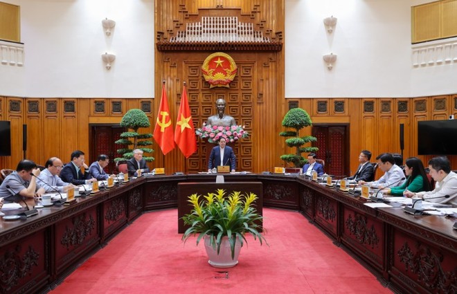 Thủ tướng Phạm Minh Chính chủ trì cuộc họp của Thường trực Chính phủ, nghe báo cáo, cho ý kiến về các chính sách nhà ở xã hội và các vấn đề liên quan.