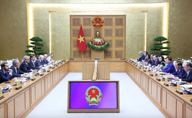 Phó Thủ tướng Trần Hồng Hà làm việc với Đoàn thanh tra của EC sang đánh giá kết quả phòng, chống khai thác IUU tại Việt Nam - Ảnh: VGP.