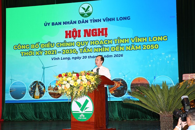 Chủ tịch UBND tỉnh Vĩnh Long Trần Trí Quang phát biểu tại Hội nghị