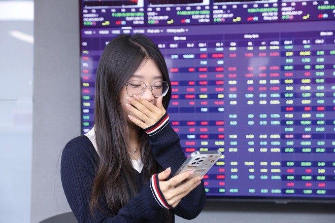 Thông tin về cổ tức, tăng vốn hay chiến lược mở rộng là “chất xúc tác” quan trọng đối với giá cổ phiếu 