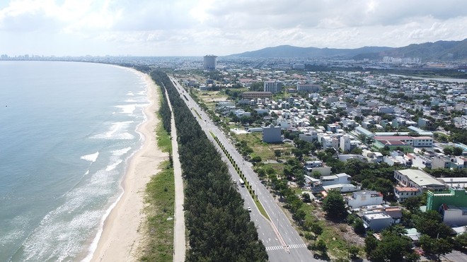 Đà Nẵng đang đẩy mạnh triển khai hàng loạt dự án hạ tầng trọng điểm như Cảng Liên Chiểu, cao tốc Hòa Liên – Túy Loan, cùng các khu công nghệ cao và trung tâm dữ liệu quy mô lớn. Ảnh: Linh Đan