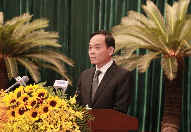 Bí thư Thành ủy TP.HCM Trần Lưu Quang phát biểu tại kỳ họp. Ảnh: Trọng Tín.