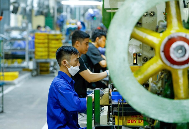 Cú nghẽn ở năng lượng có thể đi vòng rất nhanh qua vận tải, phân bón, nguyên liệu đầu vào và lịch giao hàng của doanh nghiệp sản xuất. Ảnh: Đ.T