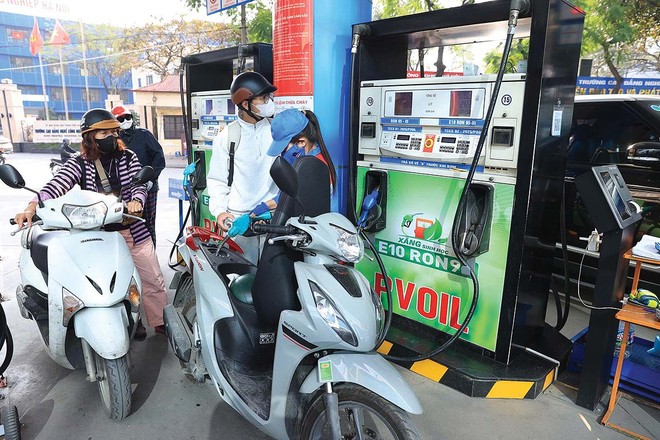 Các doanh nghiệp có thể đưa xăng E10 vào lưu hành sớm hơn mốc quy định là ngày 1/6/2026 (Ảnh: Đức Thanh)