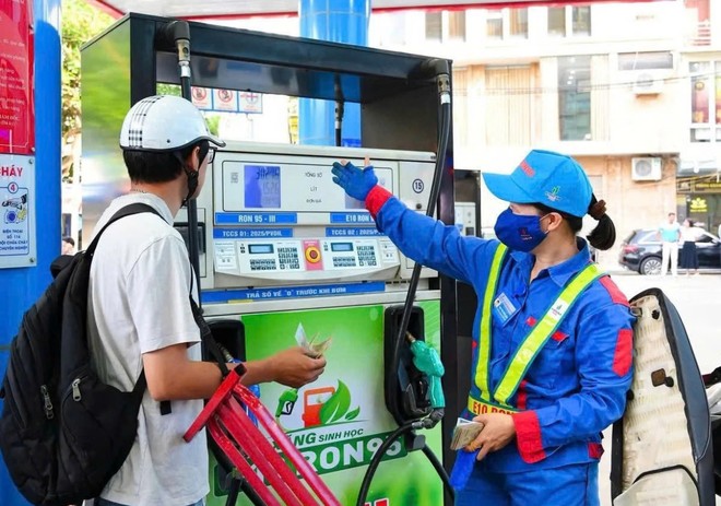 Chính phủ yêu cầu chủ động giải pháp ứng phó linh hoạt, bảo đảm an ninh năng lượng quốc gia, cung ứng đầy đủ điện, xăng dầu trong mọi tình huống 