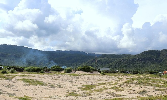 Khánh Hòa bố trí nhà ở tạm và hỗ trợ tiền thuê nhà ở cho người có đất ở bị thu hồi để thực hiện Dự án Điện hạt nhân Ninh Thuận, trong thời gian chờ bố trí tái định cư. Ảnh: K.H 