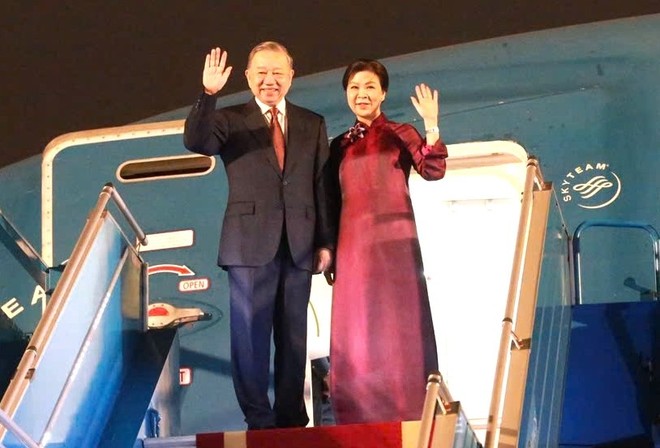 Tổng Bí thư, Chủ tịch nước Tô Lâm và Phu nhân rời Hà Nội, lên đường thăm cấp Nhà nước đến Trung Quốc.