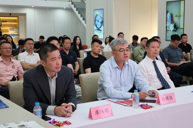 Các doanh nghiệp Trung Quốc tìm hiểu cơ hội và lộ trình đầu tư vào Việt Nam.