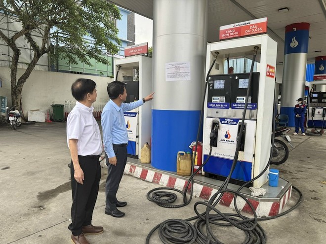 Cơ quan quản lý đã xử phạt 3 thương nhân đầu mối xăng dầu do không bảo đảm mức dự trữ tối thiểu. 