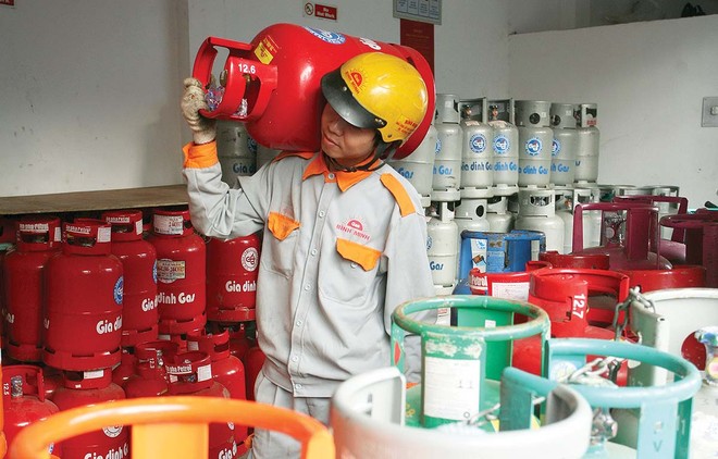 Thủ tướng Chính phủ Lê Minh Hưng yêu cầu các bộ, ngành trình Chính phủ thông qua các phương án cắt giảm, cải cách thủ tục hành chính, điều kiện kinh doanh, ngành nghề kinh doanh có điều kiện trong tháng 4. Trong ảnh: Kinh doanh khí là 1 trong 198 ngành nghề kinh doanh có điều kiện theo Luật Đầu tư 