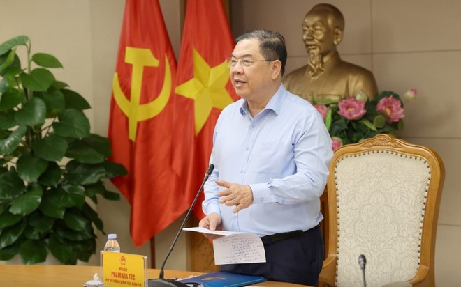 Phó Thủ tướng Thường trực Chính phủ Phạm Gia Túc làm việc với Bộ Xây dựng, một số bộ, ngành, TP. Hà Nội, TP.HCM về tình hình triển khai các dự án đường sắt - Ảnh: VGP.