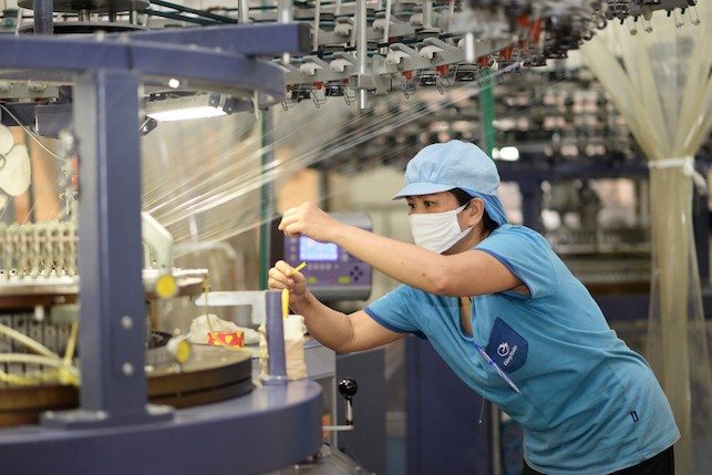 Xuất nhập khẩu 4 tháng đầu năm 2026 xấp xỉ 345 tỷ USD, tăng 24,2% so với cùng kỳ.