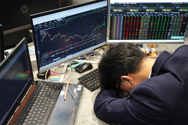 VN-Index tăng không đồng nghĩa đa số tài khoản đều có lãi