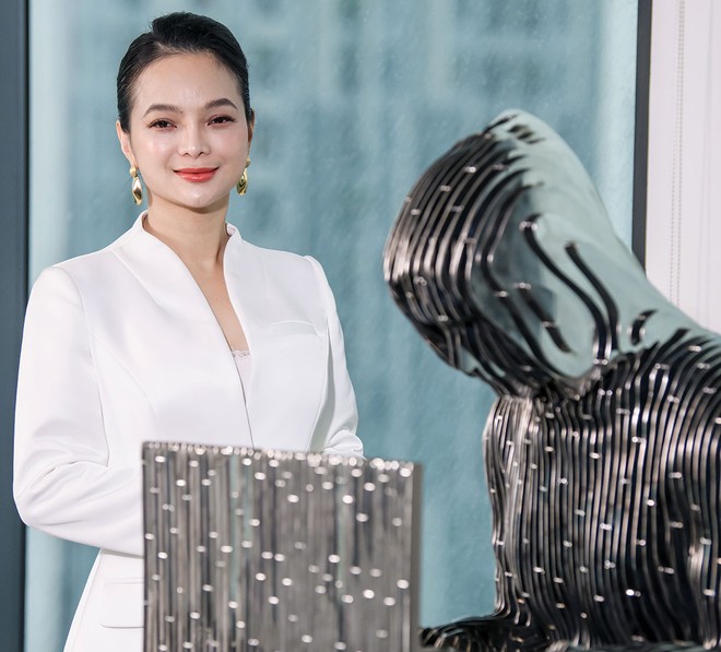 Bà Nguyễn Vân Hiền - Phó chủ tịch kiêm Tổng Thư ký Hiệp hội Blockchain và Tài sản số Việt Nam