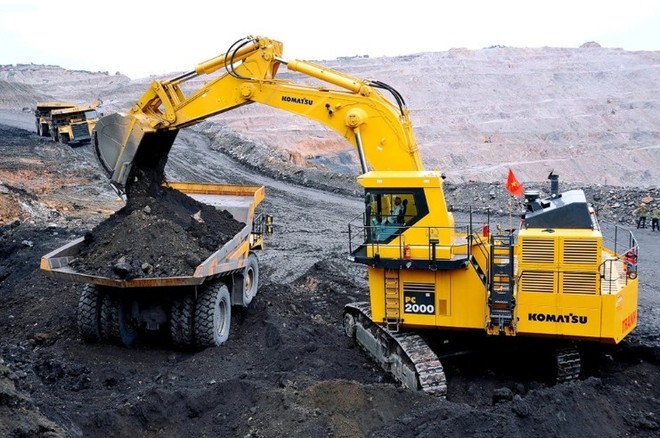 Nghị quyết này áp dụng đối với tổ chức, cá nhân được cấp giấy phép khai thác khoáng sản than; cơ quan quản lý nhà nước có liên quan.