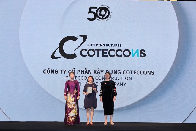 Coteccons (CTD) 4 năm liên tiếp vào Top 50 Doanh nghiệp phát triển bền vững