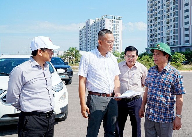 Chủ đầu tư Dự án Khu đô thị mới Nhơn Bình báo cáo khó khăn, vướng mắc trong quá trình thực hiện dự án với lãnh đạo UBND tỉnh Gia Lai vào ngày 12/6/2026. Ảnh: Kim Loan.