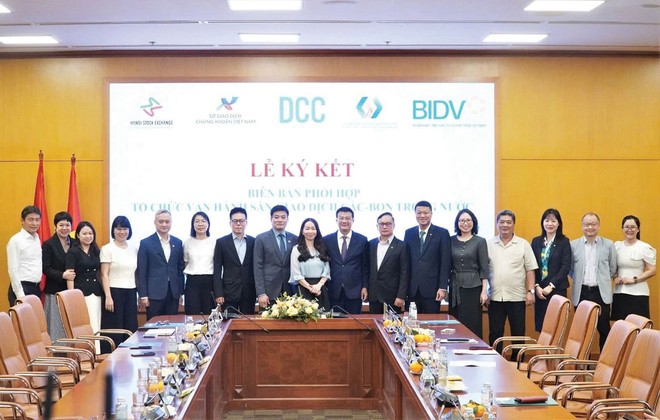 Việc ký kết các biên bản phối hợp là bước đi nhằm hoàn thiện cơ chế phối hợp giữa cơ quan quản lý nhà nước với các tổ chức vận hành hạ tầng thị trường