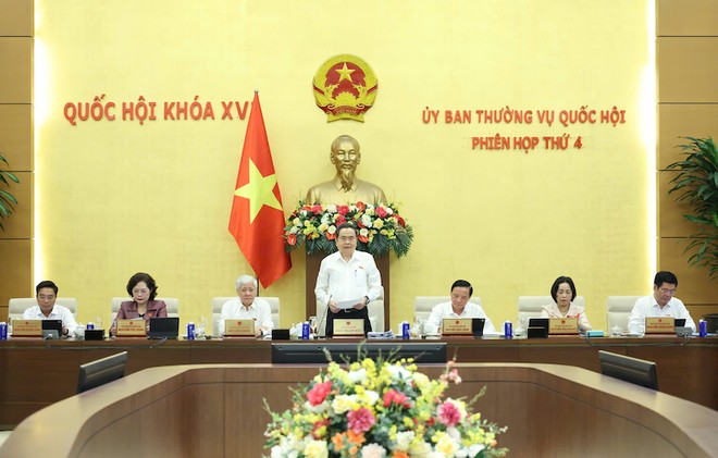 Chủ tịch Quốc hội Trần Thanh Mẫn phát biểu khai mạc phiên họp thứ tư của Ủy ban Thường vụ Quốc hội - Ảnh: QP 
