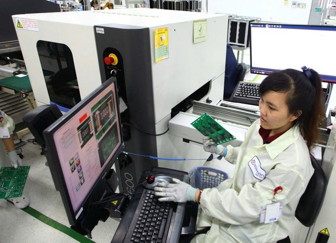 Ba nhóm dự án được hỗ trợ, gồm dự án sản xuất sản phẩm công nghệ số trọng điểm; dự án nghiên cứu và phát triển, thiết kế, sản xuất, đóng gói, kiểm thử sản phẩm chip bán dẫn; dự án xây dựng trung tâm dữ liệu trí tuệ nhân tạo. Ảnh: Lê Toàn.